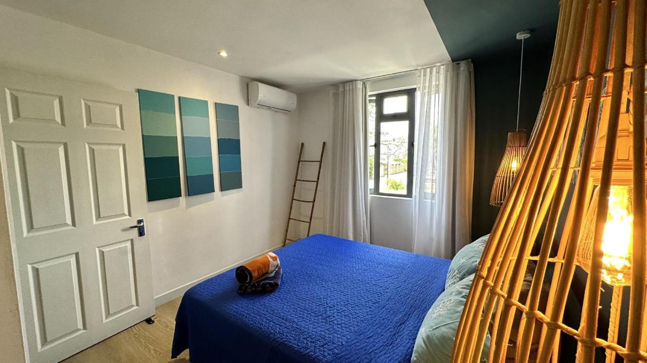 Les Cerisiers - Beach Apartment With Pool, Few Steps To The Beach Flic en Flac Exterior photo